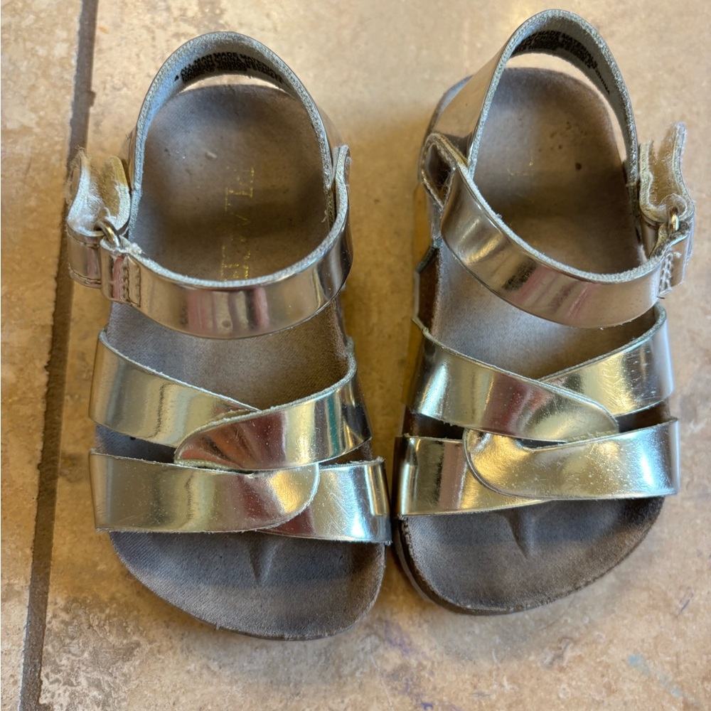 Children’s Place Baby Gold Sandals sz 4